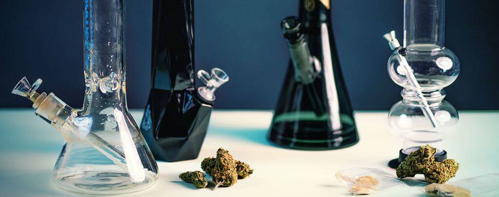 weedsmart_image_How To Use A Bong